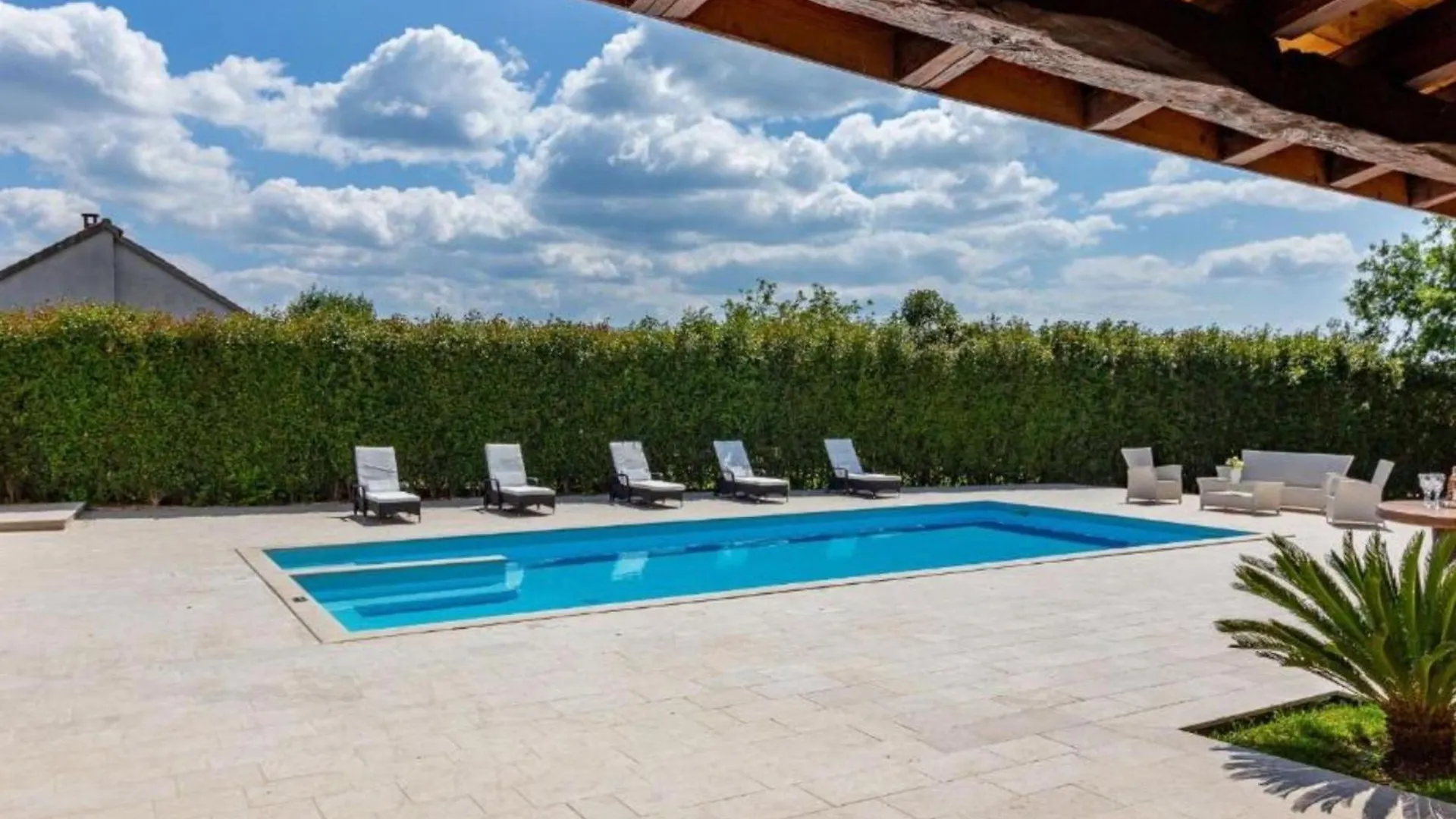 Peaceful Murvica Villa Pool, Garden, And Modern Comfort Zadar